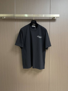 2026 ジバンシィ 夏新着 プリント双纱素材 クルーネック半袖Tシャツ きめ細かく柔らかな肌触り ブランド コピー
