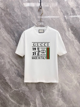 2026 グッチ 夏先行販売 ハイエンドカスタム クルーネック半袖Tシャツ 柔らか肌触り型崩れなし ブランド コピー