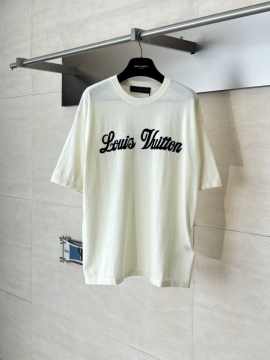 2026 ルイヴィトン 夏ニュー ジャカード×ダブルレイヤー クルーネック半袖Tシャツ ゆったりドロップショルダー ブランド コピー