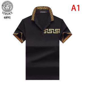 半袖Tシャツ 多色可選 手頃価格でカブり知らず ヴェルサーチ価格も嬉しいアイテム VERSACE 一目惚れ級に