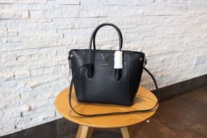 2020春夏新作超目玉 ルイ ヴィトンLOUIS VUITTON 3色可選手持ちショルダー掛け