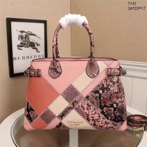 オリジナルBURBERRY 2020 SSキャリア女性のお悩み解決 2色選択可 手持ちショルダー掛け