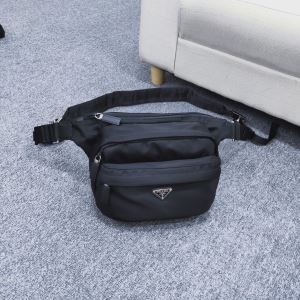 ウエストポーチ さわやかに新品おすすめ プラダ2020秋冬トレンドアイテム PRADA 今年注目な新品セール