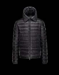 軽量で保温性に 2020秋冬 MONCLER モンクレール 満点　ダウンジャケット