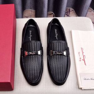 カジュアルシューズ 2020SSのトレンド商品 FERRAGAMO 数量限定奇跡の入荷 サルヴァトーレフェラガモ