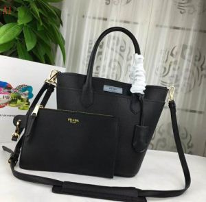 2020新品入荷 PRADA プラダ トートバッグ 4色可選 ファッショニスタ愛用
