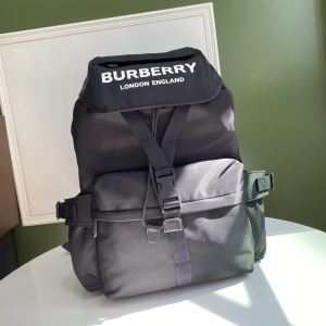 手の届くプライスが魅力的 バーバリー BURBERRY 是非ともオススメしたい レディースバッグ