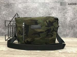 ルイ ヴィトン LOUIS VUITTON 2020春夏新作 斜め掛けバッグ 数に限りがある