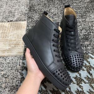 クリスチャンルブタン おしゃれな人が持っている Christian Louboutin １点限りVIPセール ランニングシューズ