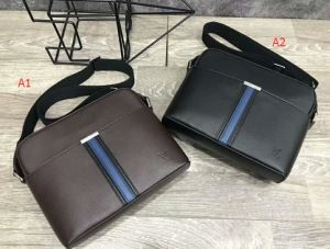 2020春夏新作 ルイ ヴィトン LOUIS VUITTON 斜め掛けバッグ 首胸ロゴ 3色可選