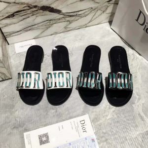 ディオール DIOR スタイリッシュな印象 2020春夏新作 サンダル 2色可選