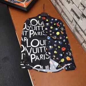 長袖 ロンTロングTロングTシャツ きれいめ上品に ルイ ヴィトン LOUIS VUITTON 2020年の春夏に着たい
