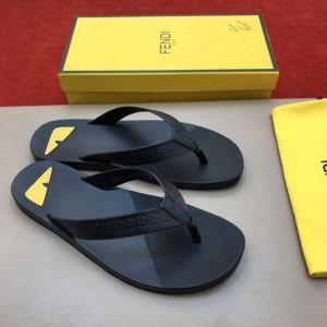 3色可選 海外セレブは大人気 フェンディ FENDI トングサンダル 2020春夏は人気定番