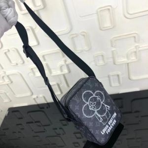 ショルダーバッグ 2020新品入荷 ルイ ヴィトン LOUIS VUITTON ファッションスタッズ