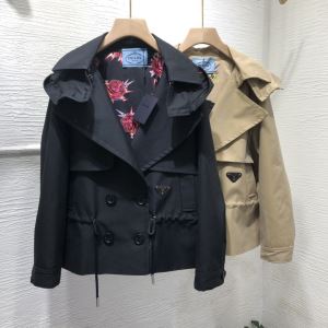 秋冬ファッションコーディネート　プラダ PRADA 人気ファッション雑誌でも掲載...