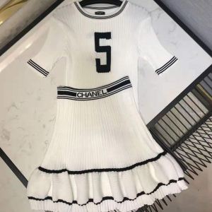 シャネル CHANEL ワンピース 2色可選 2020年の春夏に着たい 好印象な上品スタイル 今から夏まで活躍する