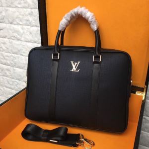 ルイ ヴィトン 普段見ないデザインばかり ビジネスバッグ 2020年春限定 LOUIS VUITTON