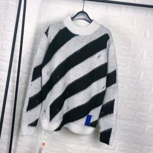 20SSトレンド OffWhite オフホワイト今回注目する ニットウェア 高級感のある素材