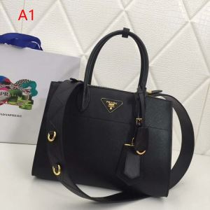 まずは定番人気アイテム プラダ PRADA ハンドバッグ 多色可選 2020春夏トレンドアイテム