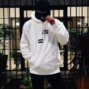 売れ筋シュプリーム美品入手困難 パーカーファッション度アップ SUPREME 2色選択可
