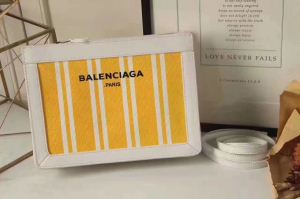 シンプルなデザインショルダー付きバレンシアガ偽物Balenciaga人気レディースクラッチバッグ