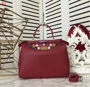 フェンディ FENDI 2020新作 3色可選 最安値に挑戦 手持ちショルダー掛け