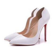 滑らかで2020 Christian Louboutinクリスチャンルブタン スタイルアップ効果　パンプ