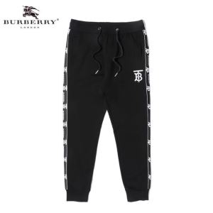 手頃価格でカブり知らず バーバリー BURBERRY 通勤通学どちらでも使え ジーンズ 万能に使える