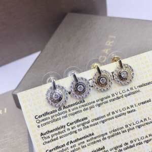 ピアス オススメしたい最新注目ファション ブルガリ BVLGARI おすすめ大人...