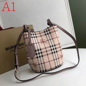 絶対に見逃せない バーバリー BURBERRY おしゃれに大人の必見 レディースバッグ
