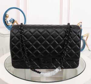 レディースバッグ 夏らしい爽やかさ シャネル CHANEL オシャレ印象で人気の高い おしゃれ上級者に挑戦 2020春夏も引き続き人気セール