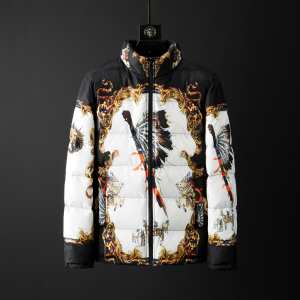 おしゃれに秋を迎えるために ヴェルサーチ 人気ブランドの秋冬新色 VERSACE...