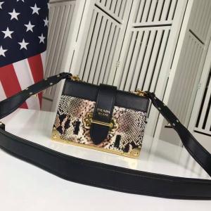 2020 プラダ PRADA 特選新作 ショルダーバッグ 多色選択可 入手困難