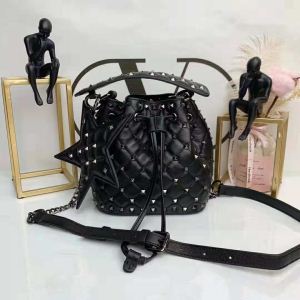 ハンドバッグ 3色可選 秋季超人気アイテム 流行の注目ブランド VALENTINO ヴァレンティノ