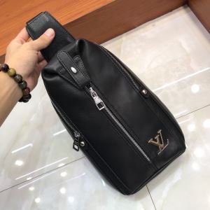 ウエストバック 今年注目な新品セール ルイ ヴィトン 2020秋冬最重要アイテム LOUIS VUITTON 秋冬とれんど新品目立ち