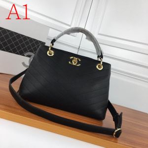3色可選 非常にシンプルなデザインな シャネル CHANEL 幅広いアイテムを展開 レディースバッグ