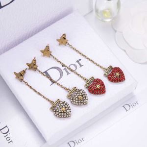 ディオール20SSトレンド DIOR ピアスやはり人気ブランド 2色可選 大人気のブランドの新作