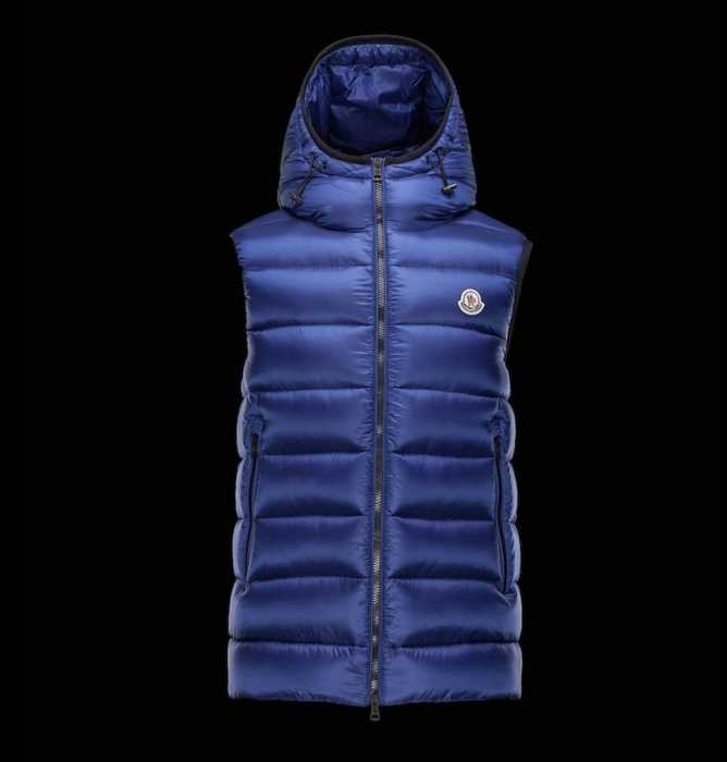 存在感のある モンクレールMONCLER 2020秋冬 ダウンジャケット 高レベルの保温性