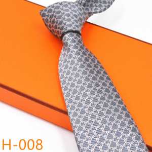 おしゃれ度アップ秋冬コレクション エルメス HERMES ネクタイ 202020秋冬トレンドファッション
