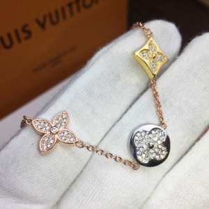 ブレスレット 大人っぽく見せ新作 ルイ ヴィトン 2020夏ファション新品 LOUIS VUITTON 夏のコーデには欠かせない