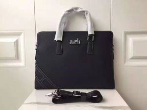 【最新】2020年秋冬のトレンド速報 ハンドバッグ 毎日はちょっとイイ秋冬新品 エルメス HERMES 優しいのに存在感