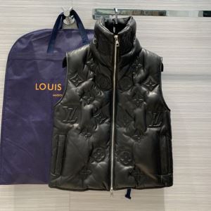 とにかく完璧ブランド新作　ルイ ヴィトン LOUIS VUITTON　秋服コーデ2020年版　トップス　大胆なチェックの人気トレンド