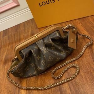 レディースバッグ 20新作です ルイ ヴィトンストリート系に大人気 LOUIS VUITTON