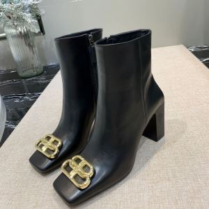 2色可選 BALENCIAGA 秋服コーデ2020年版 バレンシアガ 大胆なチェックの人気トレンド レザーブーツ 秋にはやる最新作を先取り