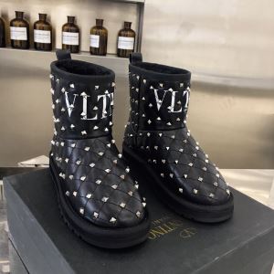 2色可選 サイズのよさを感じる新作 レザーブーツ 今年の流行りファション ヴァレンティノ VALENTINO 【2020秋冬トレンド】押さえておきたい