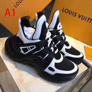 最もオススメ スニーカー2色可選 確定となる上品 ルイ ヴィトン海外でも大人気 LOUIS VUITTON