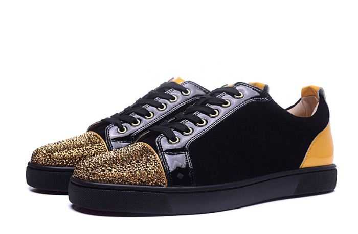 大好評2020秋冬 クリスチャンルブタンChristian Louboutin フラットシューズ