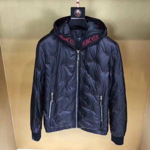 年末年始売切必至 今年っぽいトレンド商品 Newアイテム MONCLER モンクレール ダウンジャケット