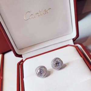 気持ちいい真夏日にぴったり ピアス おしゃれな夏ファッション2020 カルティエ CARTIER 欠かせない限定アイテム