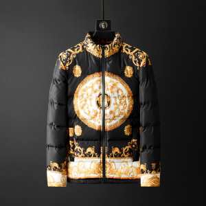 ヴェルサーチ 素敵続くトレンド VERSACE 2020秋冬トレンドデザイン メ...